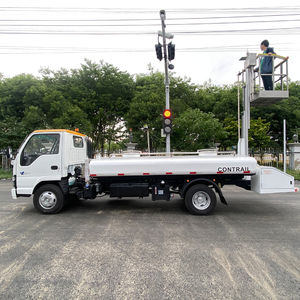 自推式饮用水车