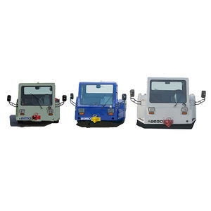 后推牵引车