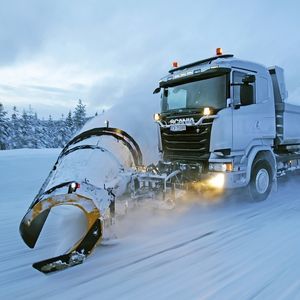 机场跑道铲雪车 1