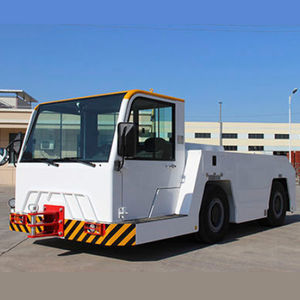 拖曳牵引车