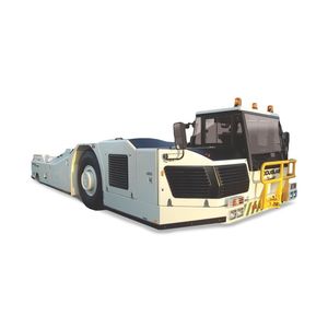 后推牵引车