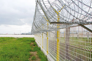 机场围栏