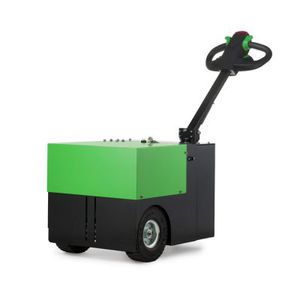 拖曳牵引车