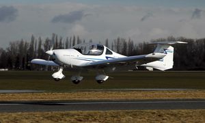 双人超轻型飞机 1