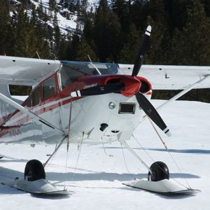 轻型飞机滑雪降落板