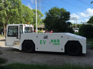 拖曳牵引车
