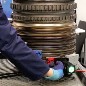 电火花加工固定器材提取器