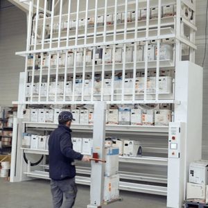 立式缓冲区存储系统 1