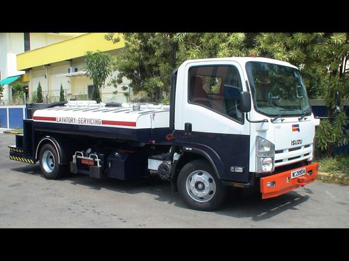 自推式飞机污水车 - AEROMOBILES PTE LTD - 机场