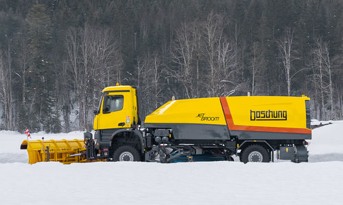 机场跑道铲雪车 - Jetbroom 4000 - BOSCHUNG AIRPORT DIVISION - 倾斜刀板 / 带有扫刷