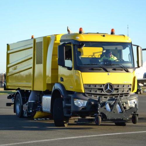 机场跑道扫地机 - MaxPowa V95t aero - BUCHER MUNICIPAL - 驾驶式 / 电动 / FOD