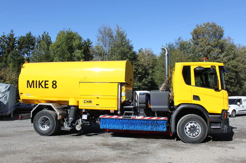 机场跑道除冰车 - EHR-FAHRZEUGTECHNIK GMBH - 喷雾