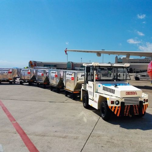 拖曳牵引车 - TA-12 - EINSA - EQUIPOS INDUSTRIALES DE MANUTENCIÓN - 飞机 / 有杆 / 带驾驶室