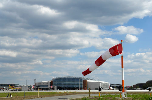 机场风向袋 - EUROPOLES SUISSE GMBH - 带风杆