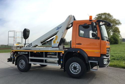 工作升降平台 - GSR B230T COMPACT - ROTHLEHNER ARBEITSBÜHNEN GMBH - 立柱 / 伸缩 / 机场