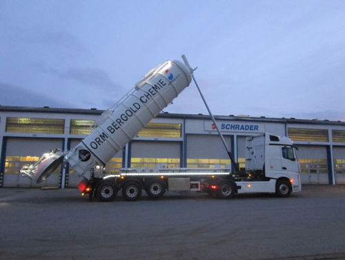 自推式飞机加油车 - SCHRADER T+A FAHRZEUGBAU GMBH & CO. KG - 带升降平台 / 飞机
