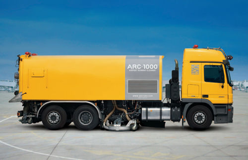 机场跑道清洁设备 - ARC 1000® - SMETS TECHNOLOGY GMBH - 卡车安装式 / 表面清洁 / 橡胶胎印去除