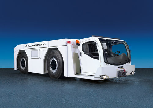 拖曳牵引车 - CHALLENGER 700 - TREPEL AIRPORT EQUIPMENT GMBH - 飞机 / 电动 / 有杆