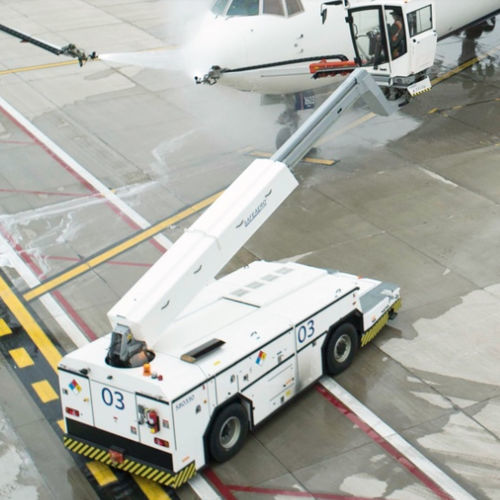 飞机除冰车 - SAFEAERO 220 - TEXTRON GSE - 喷洒机