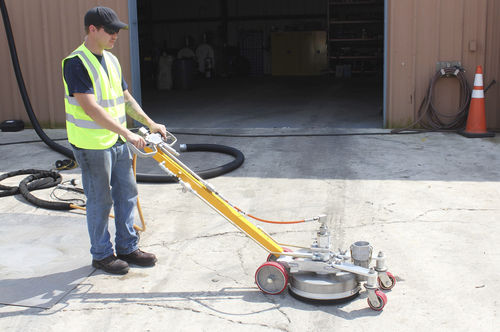 机场跑道清洁设备 - HT1000 - WATERBLASTING TECHNOLOGIES - 手推自行式 / 表面清洁