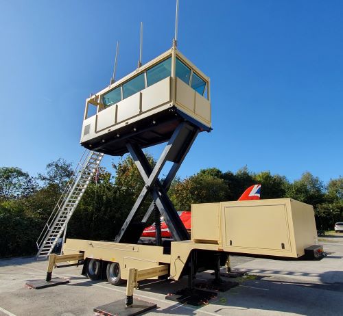 移动式控制塔 - 5TH WHEEL TRAILER MOUNTED ELEVATING VCR - MOBILE AIR TRAFFIC CONTROL SYSTEMS LTD. - 拖挂式 / 升降 / 机场