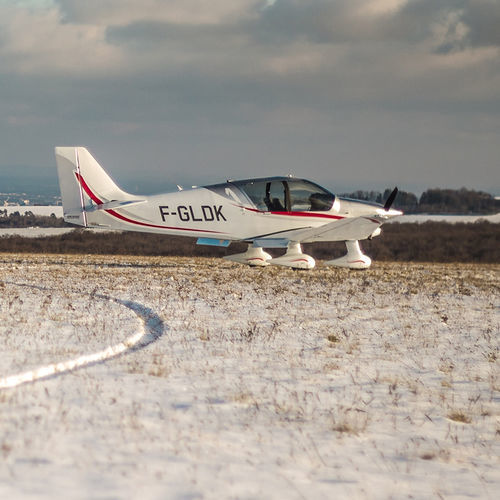 训练用飞机 - DR401 - 160A - Robin New Aircraft - 单引擎 / 活塞发动机 / 4人座