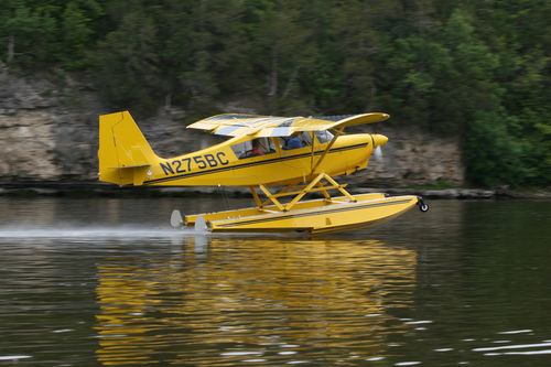 轻型飞机浮选系统 - Wipline® 2100  - Wipaire, Inc.