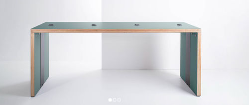 充电桌子 - Bridge - OMK Design Ltd - 机场 / 层压板 / 木制