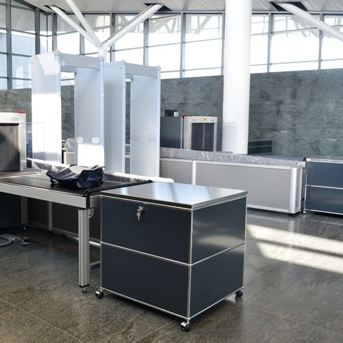 公安检查柜台 - 5/5 - USM Airportsystems AG - 机场