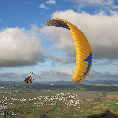 性能滑翔伞 - APUS RS sereies - Swing Flugsportgeräte GmbH - 高山 / 单座