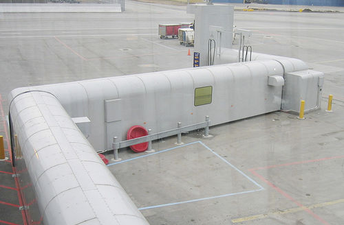 乘客登机桥 - ACCESSAIR Systems - 带有空调