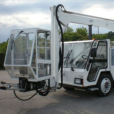 飞机除冰车 - GS800  - Ground Support Specialist LLC - 喷雾