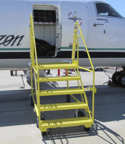 跑道活动梯 - Q-400 - Keith Consolidated Industries, Inc. - 维修 / 飞机