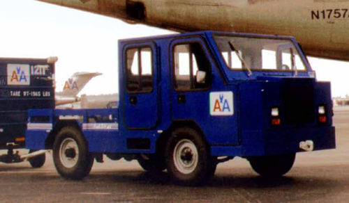 拖曳牵引车 - APV - Lift-A-Loft Corporation - 客机 / 有杆 / 带驾驶室