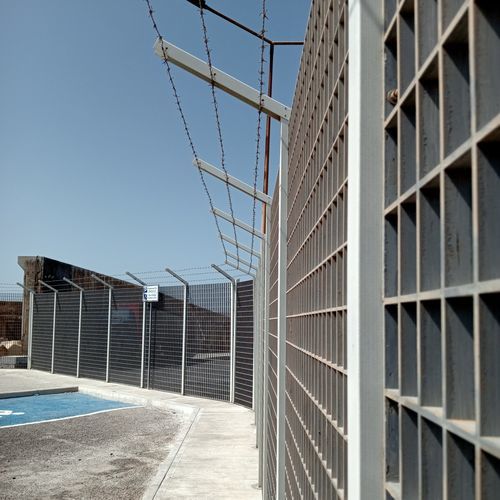机场围栏 - FRP GRATING - M.M. Srl - FRP / 安全 / 带有型材