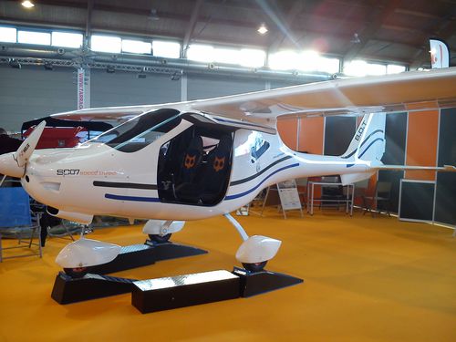 双人超轻型飞机 - SC07 - BOT-aircraft - 四冲程发动机 / 训练用 / 单引擎
