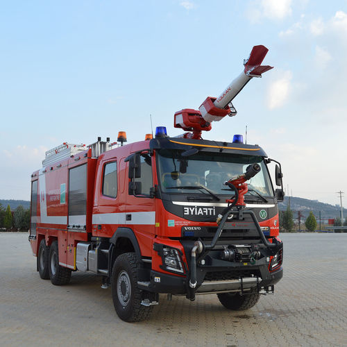 四驱消防车 - RIV - VOLKAN FIREFIGHTING COMPANY - 机场 / 带有伸缩水炮