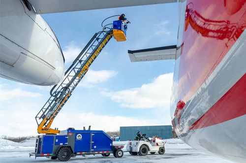 飞机除冰车 - ARCTIC FOX - Polar Aircraft Deicer - 喷洒机