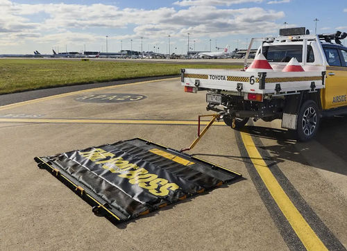 机场跑道扫地机 - FOD*BOSS - AEROSWEEP - THE FOD*BOSS - 拖挂式 / FOD