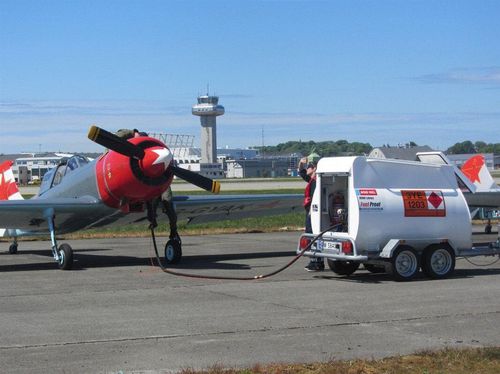 牵引式飞机加油车 - Fuel Proof - 柴油 / 航空汽油 / 喷气机A-1