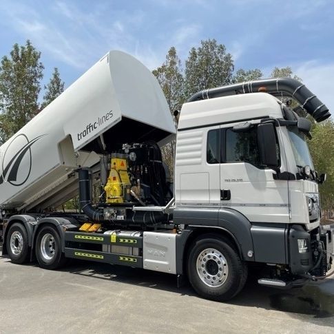 超高压清洗车 - compact 40  - Maschinenbau Cernota GmbH & Co. KG - 自推式